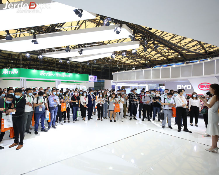 上海展會(huì)布置搭建中燈光設(shè)計(jì)的原則與注意事項(xiàng)有哪些？